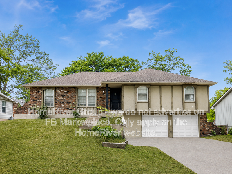 Grandview House: 12733 Oakland Ave