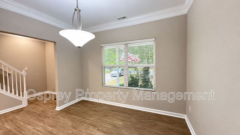 Spacious 4-Bedroom Norfolk Home with 2-Car Garage & Flexible Bonus Space - Photo 10
