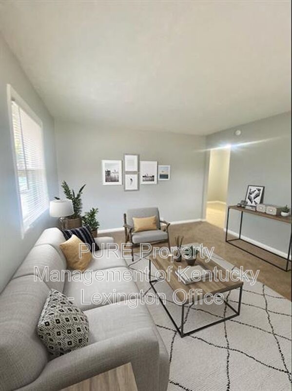 Lexington House: 3510 Lansdowne Drive