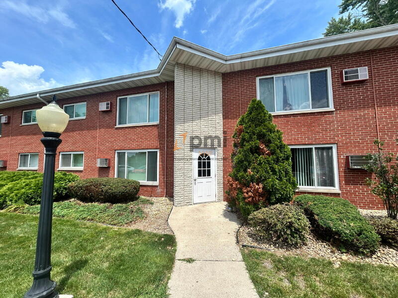 Crown Point Condo: 105 Harrington Ave