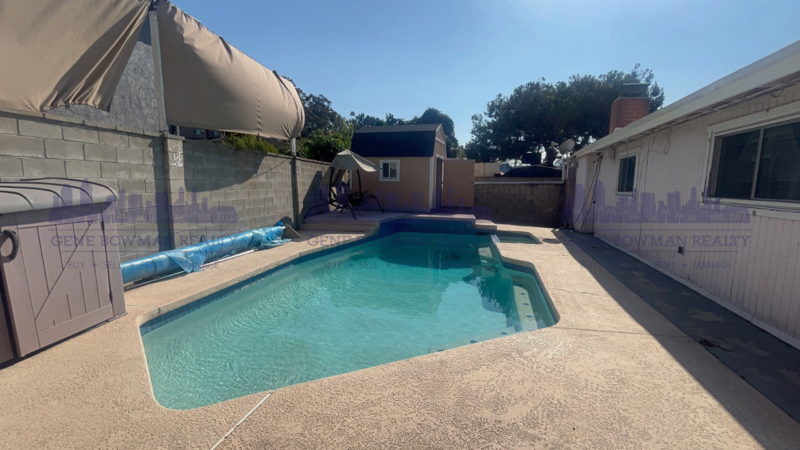 National City House: 4102 E Plaza Blvd