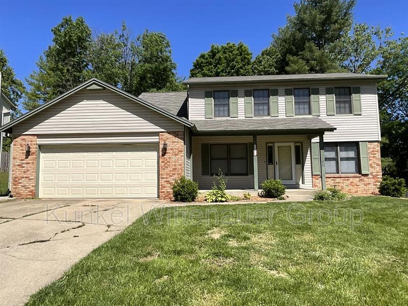 Collinsville House: 2020 Greenbrier Drive