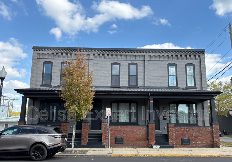 Fort Wayne Condo: 1939 South Calhoun Street