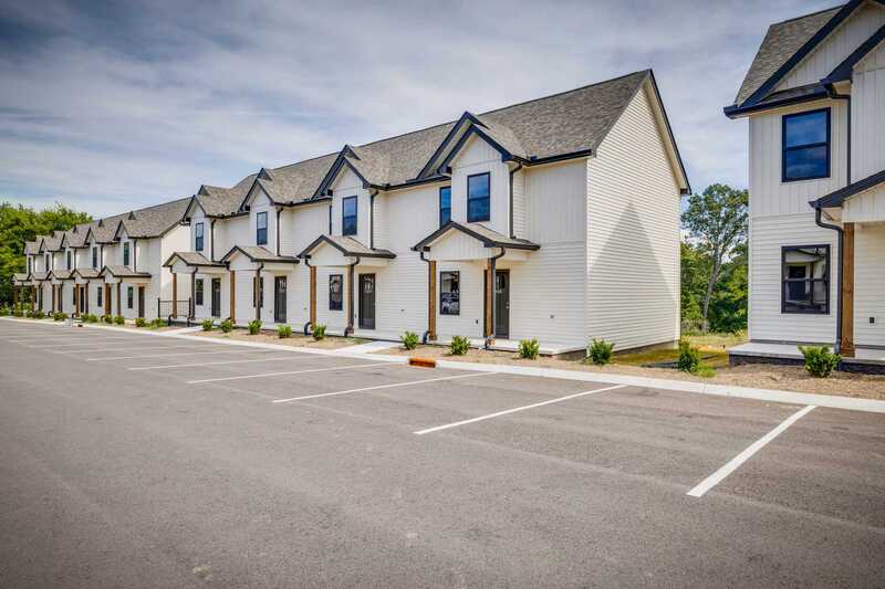 Lenoir City Condo: Delaney Way- 122