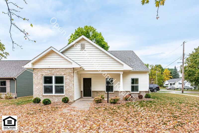 Fremont House: 307 E Toledo Street