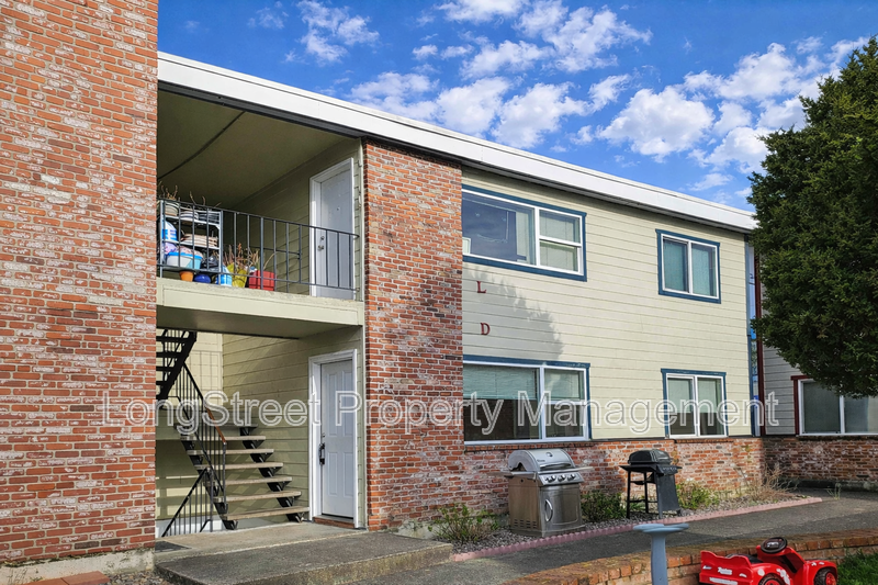 Portland Condo: 780 NW Joy Ave