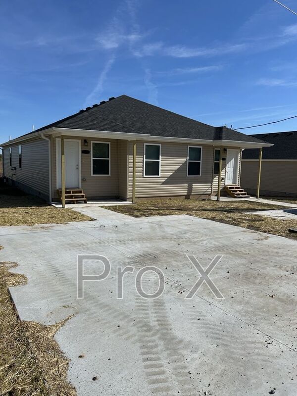 Galena Condo: 718 S Columbus Street