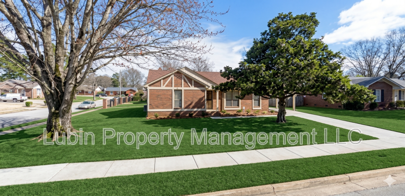 Memphis House: 3830 Dagmar St