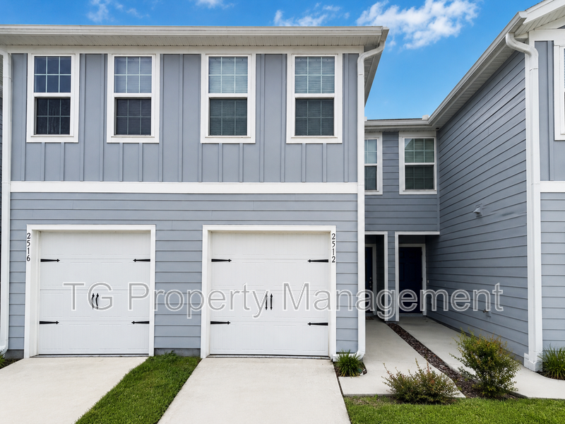 Jacksonville House: 2512 Sadler Trace Way