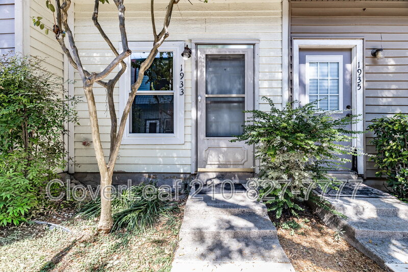 San Antonio House: 1933 Crossgate Park