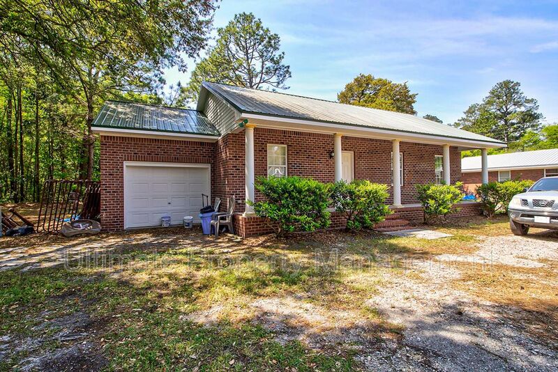 Wilmington House: 220-1 Rose Ave