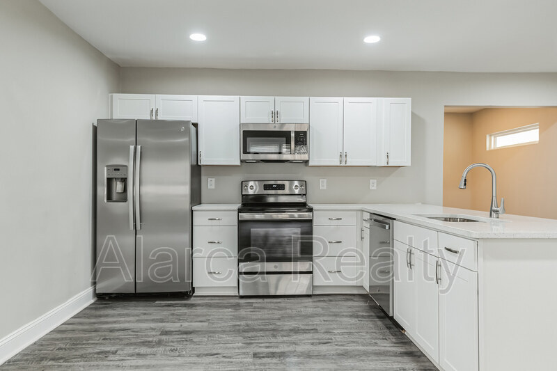 Charlotte House: 1219 Skyview Rd