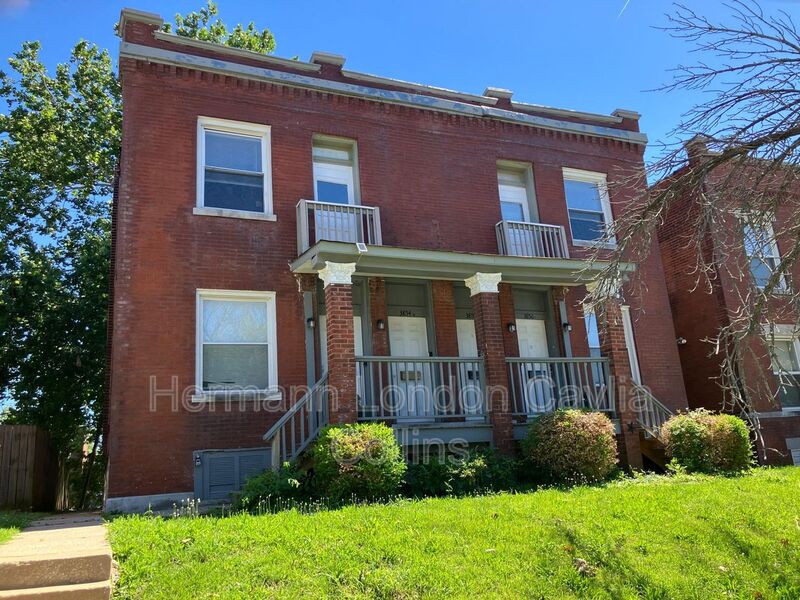 Saint Louis House: 3856 Folsom Avenue