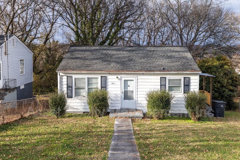 knoxville House: 3821 Selma Ave