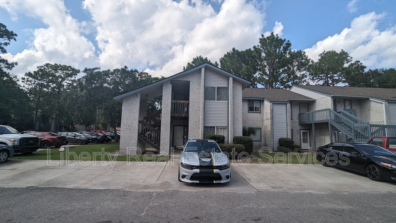 Hinesville Condo: 910 Brett Dr
