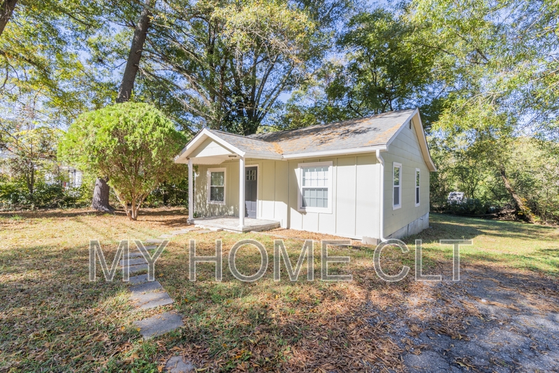 Gastonia House: 1111 Baker Boulevard