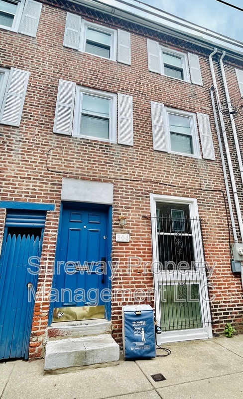 Philadelphia Townhome: 314 W Wildey St