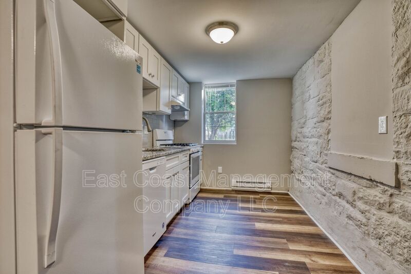 Parkville Condo: 2110 Taylor Ave