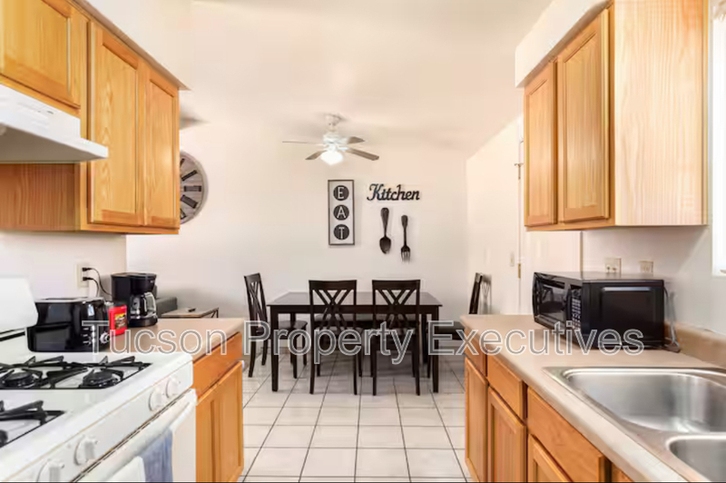 Tucson Condo: 1223 North Belvedere Avenue