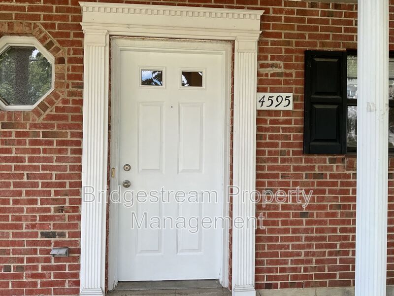 Dayton House: 4595 Burchdale St