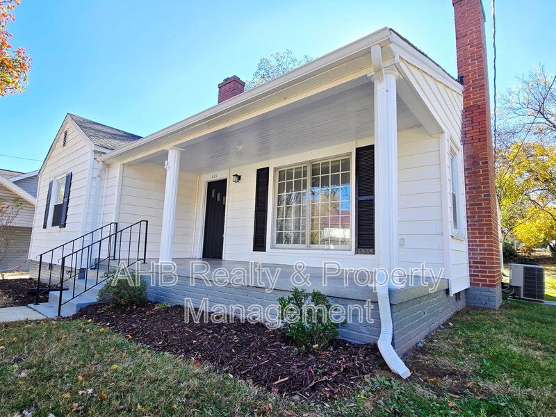 Burlington House: 621 Grace Avenue