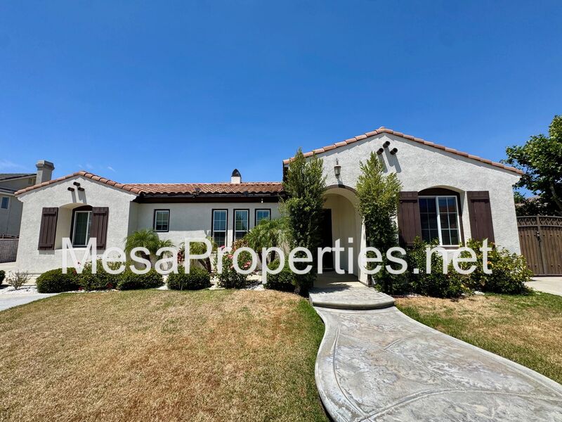 Moreno Valley House: 28610 Strauss Ln