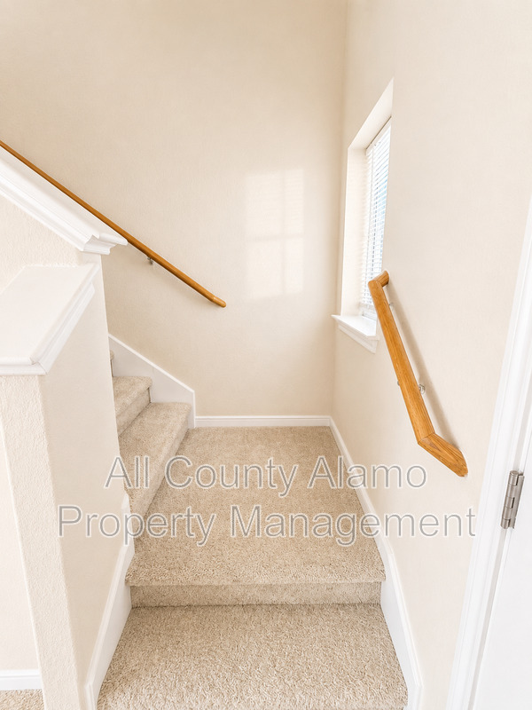 Main Rental Photo 12