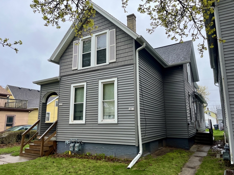 Sheboygan Condo: 1009/1011 Superior Avenue - 1011