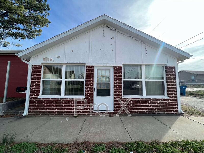 Joplin House: 210 W 22nd St