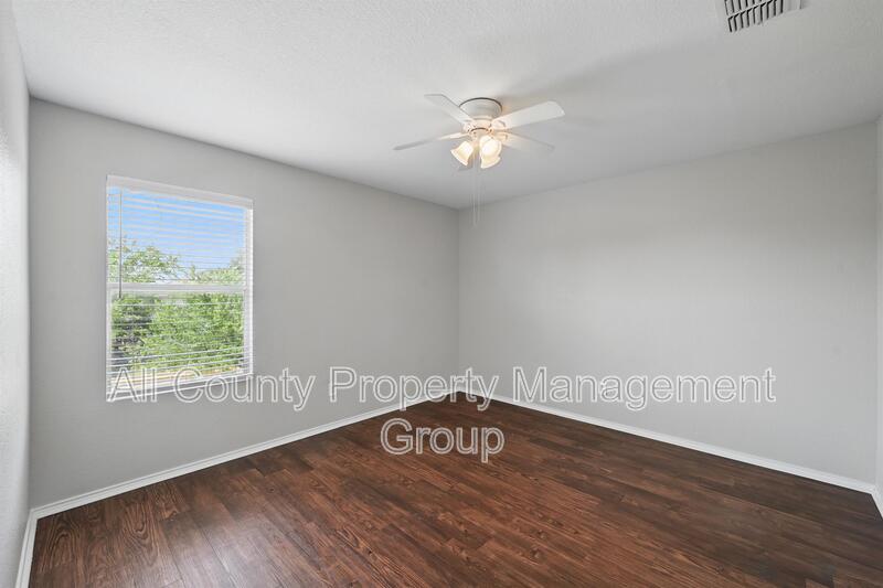 Main Rental Photo 15