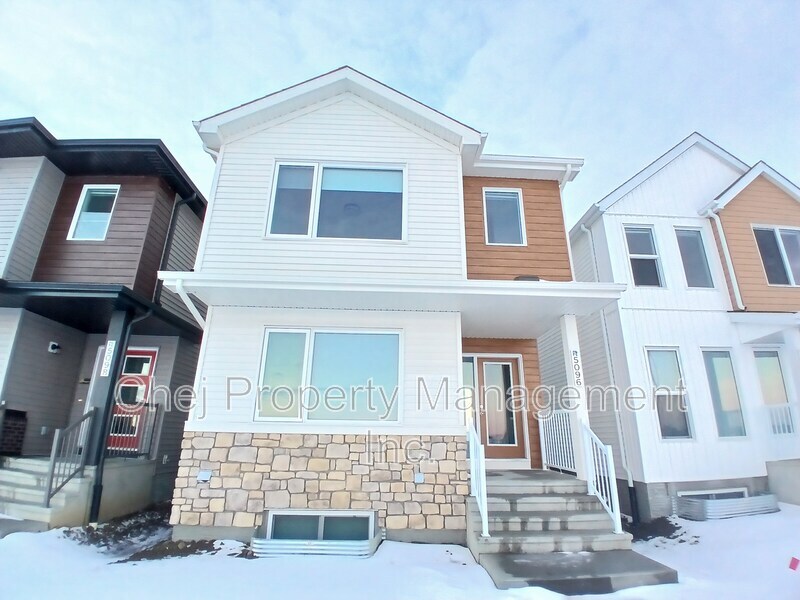 Edmonton House: 5096 River’s Edge Wy NW