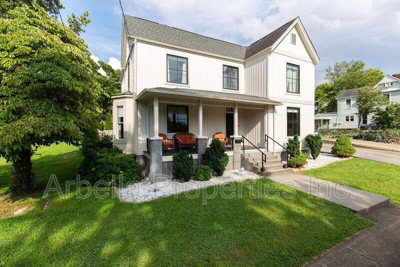 Bristol House: 511 Alabama St