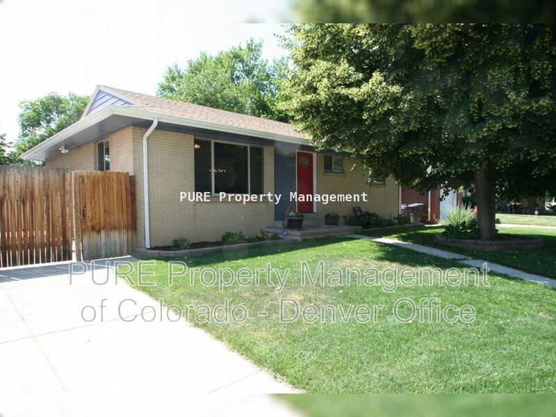 Denver House: 2255 South Clermont Street