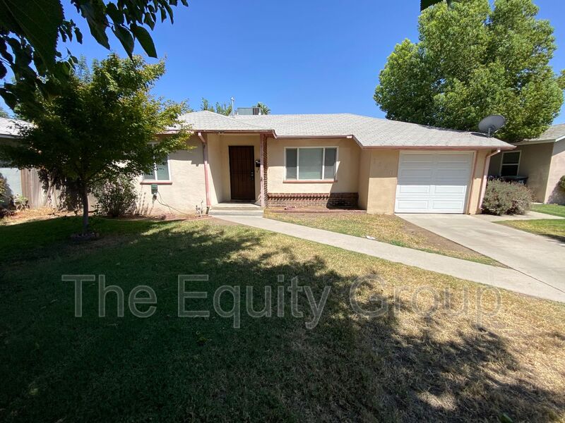 Visalia House: 1220 S Church Street