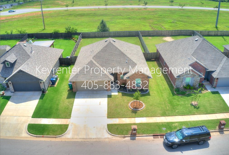 Edmond House: 15316 W Hill Branch Rd