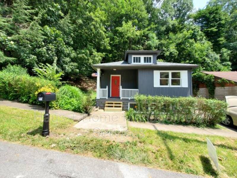 Turtle Creek House: 517 Washington Street