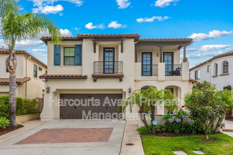 San Diego House: 5582 Valerio Trl