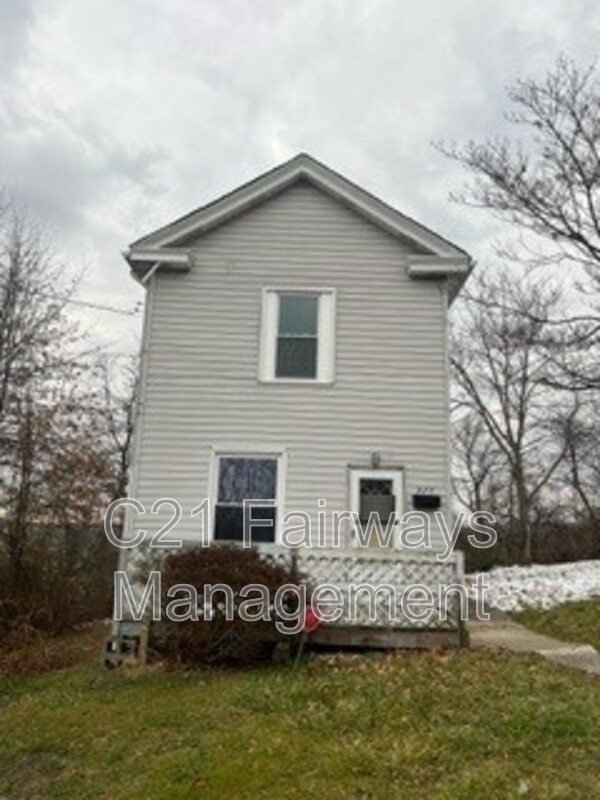 Clairton House: 525 8th St