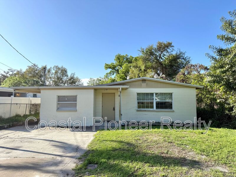 Tampa House: 3715 E Idlewild Ave