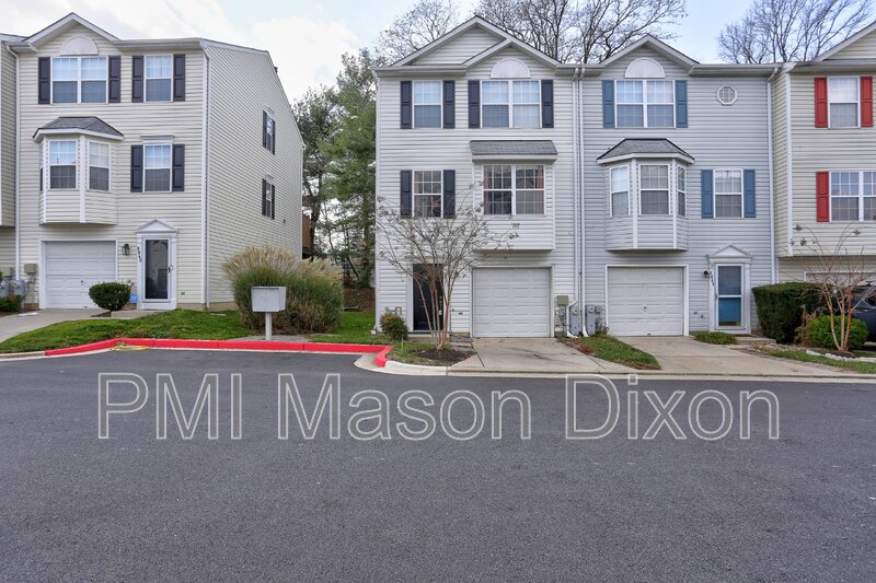 Columbia Townhome: 8847 Goose Landing Cir