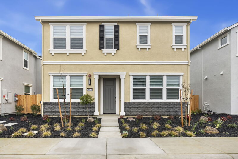 Elk Grove House: 8376 Solfrid Way