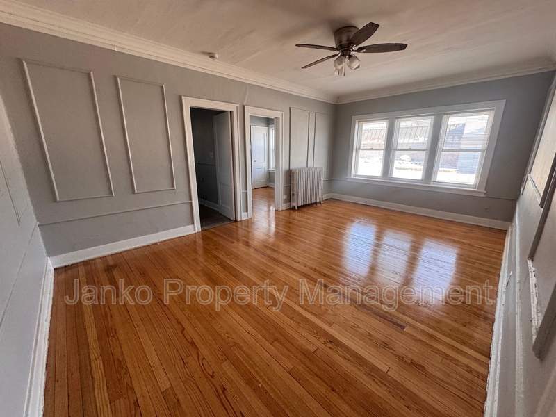 Chicago Heights Condo: 37 W 14th Pl