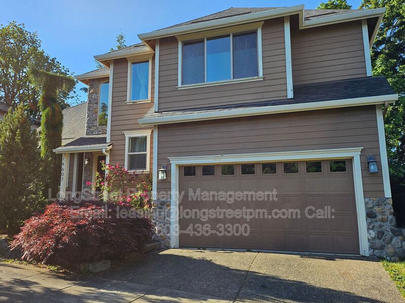 Portland House: 14607 SE Crystal St