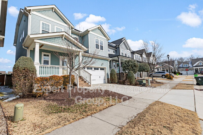 Charming 3-Bed Home with Spacious Layout in Wendell Falls