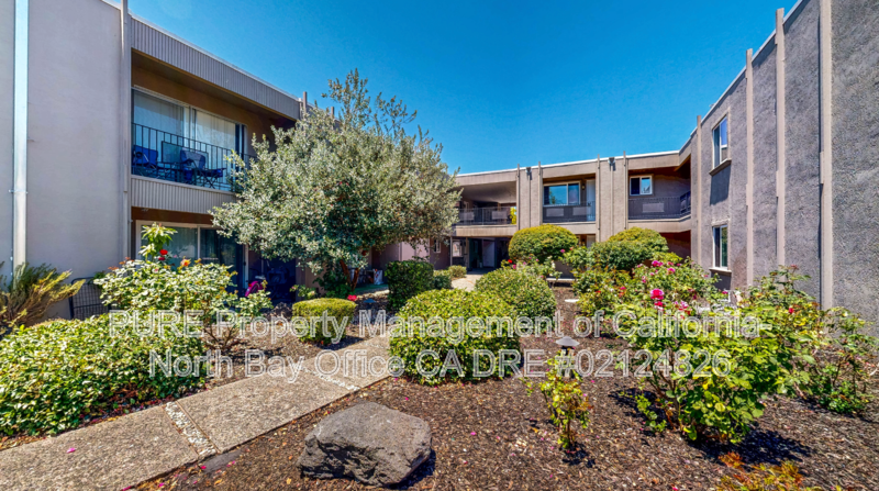 Santa Rosa House: 2120 Sonoma Ave