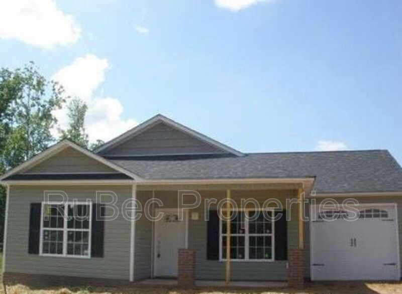 Salisbury House: 2103 Chantilly Lane