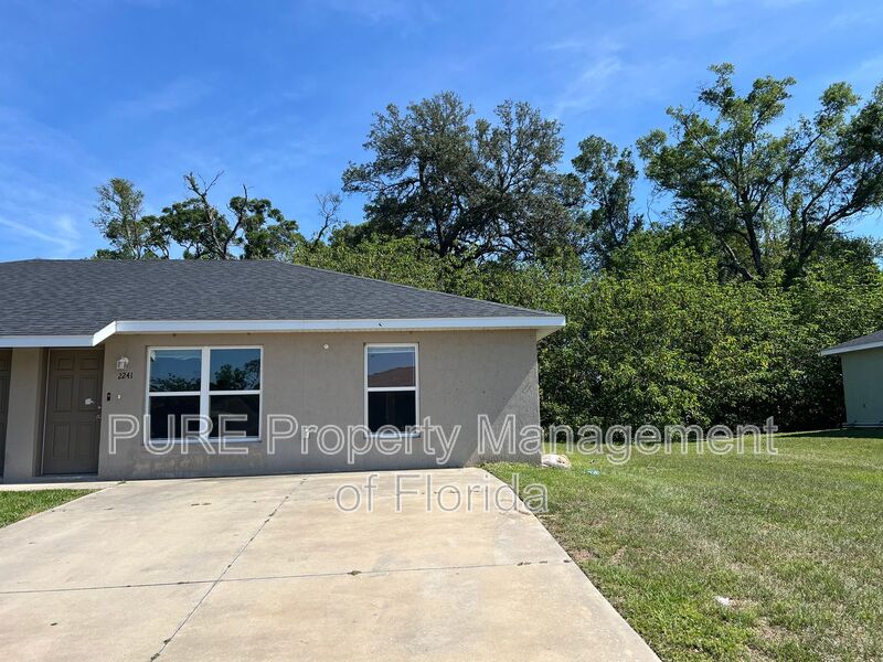 Ocala House: 2241 NE 78 Lane