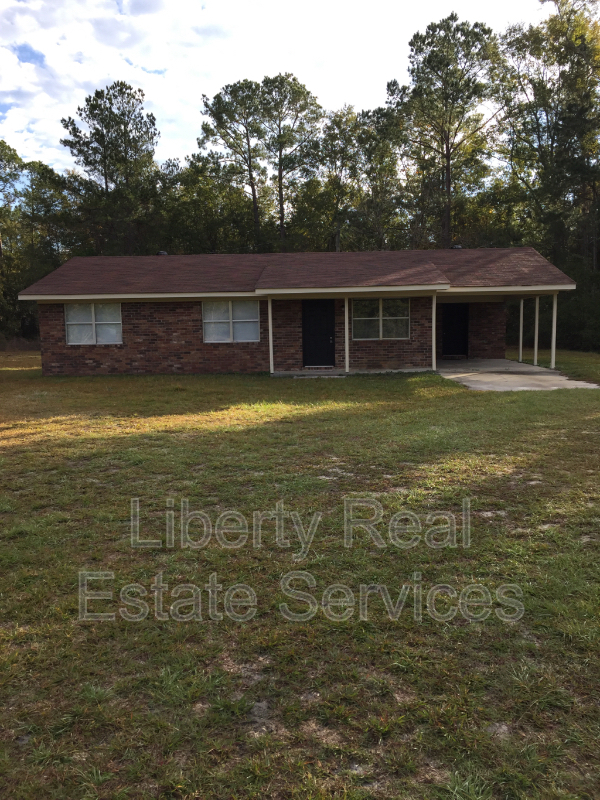 Ludowici House: 380 Howard Rd