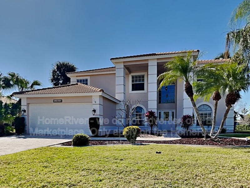 Fort Myers House: 12933 Kedleston Cir