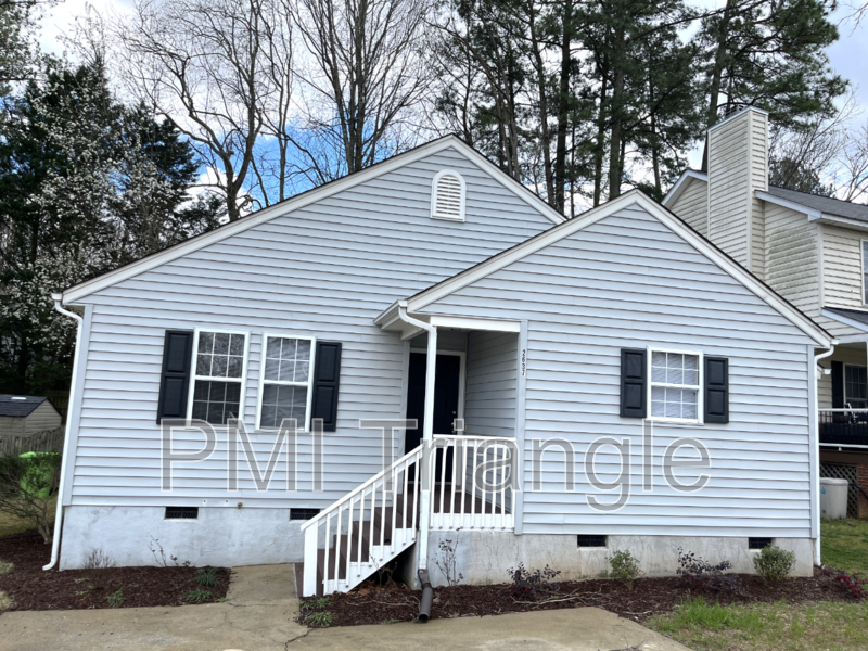 Raleigh House: 2637 Sierra Dr